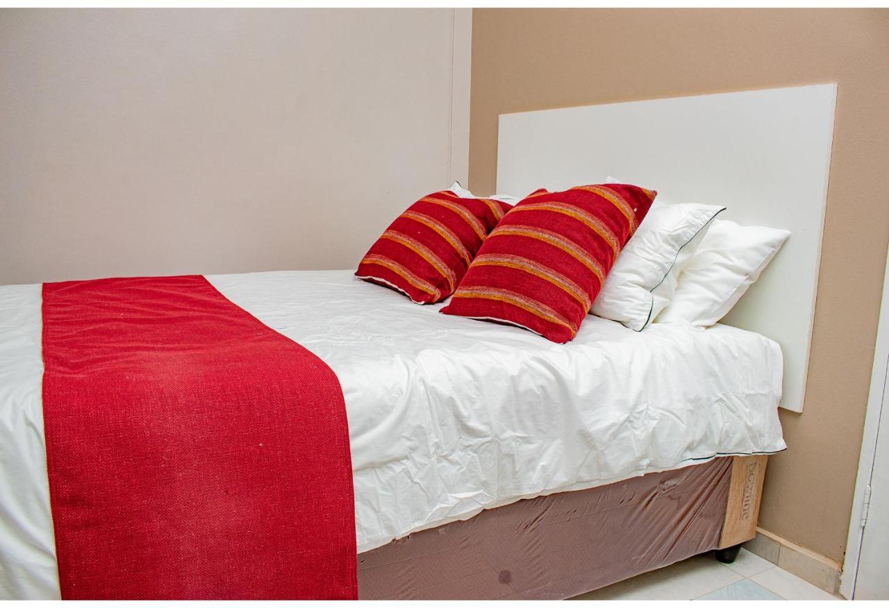R Executive Apartments Harare Ngoại thất bức ảnh