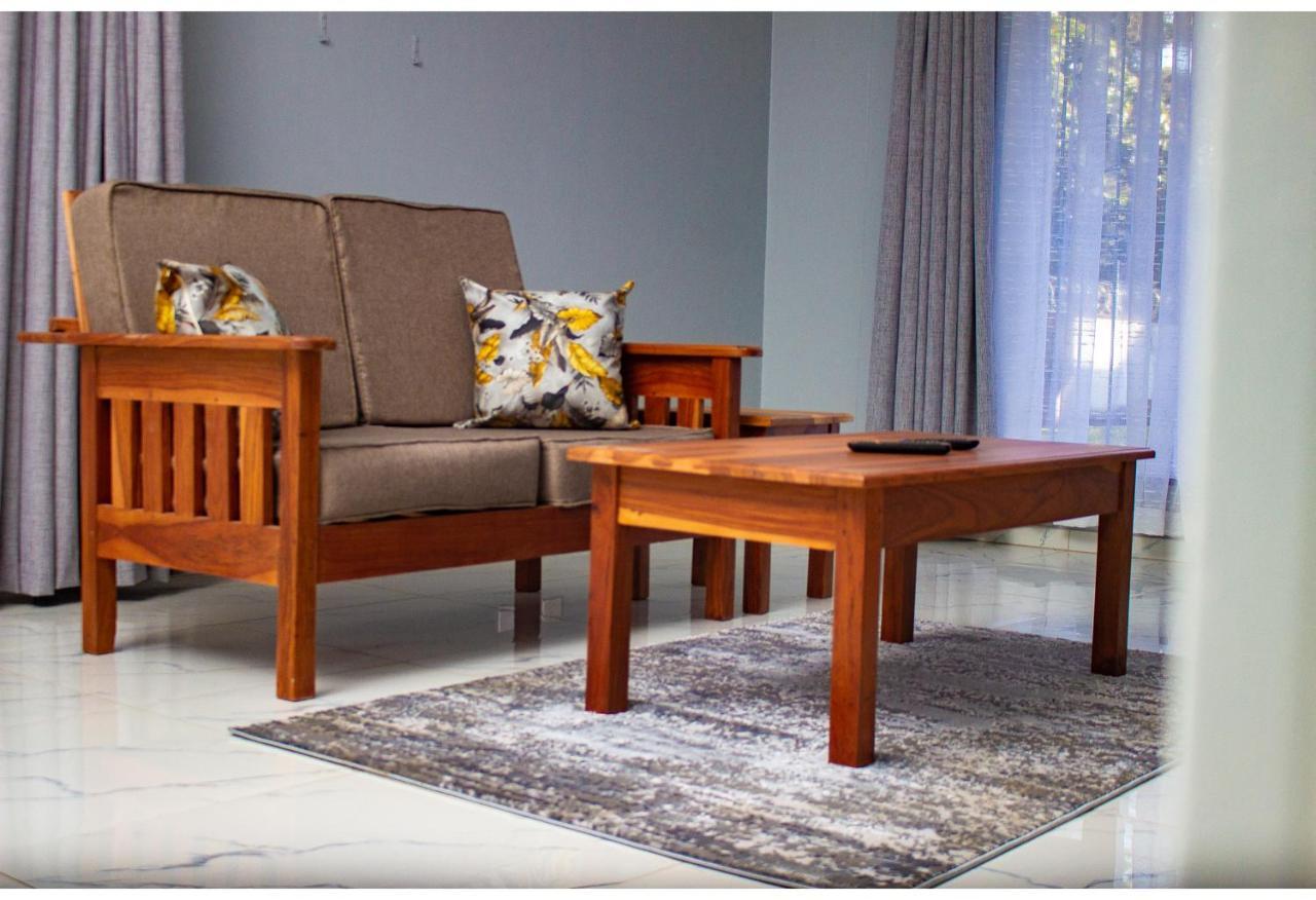 R Executive Apartments Harare Ngoại thất bức ảnh
